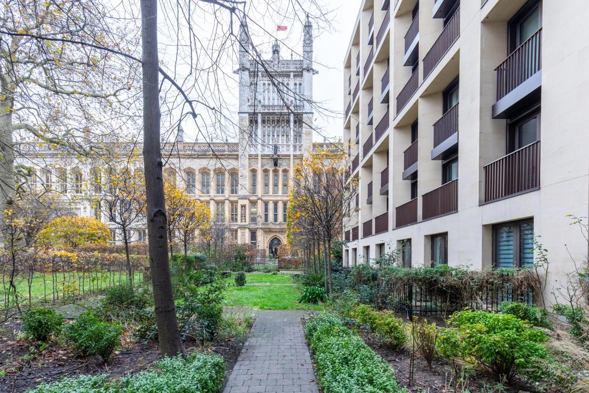 Stylish & Modern 1bd Flat - Chancery Lane! Apartment London