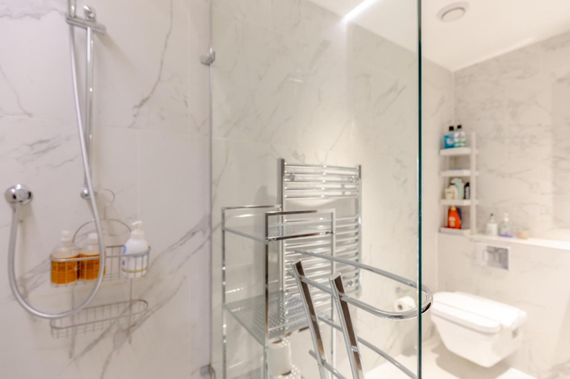 Stylish & Modern 1bd Flat - Chancery Lane! *