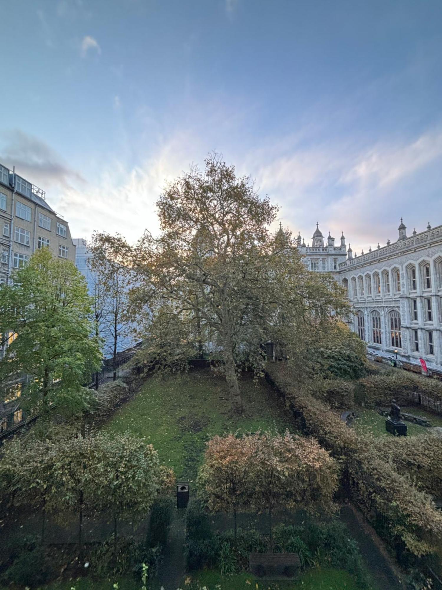 Stylish & Modern 1bd Flat - Chancery Lane! *