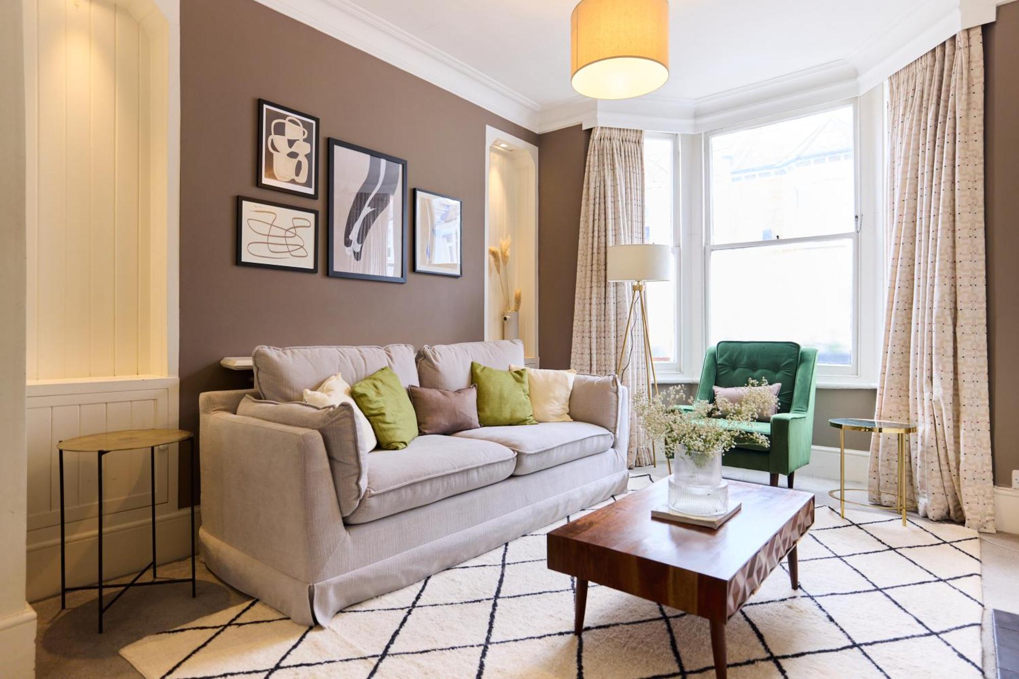 The Fulham Hideout - Modish 2bdr Flat With Patio Apartment