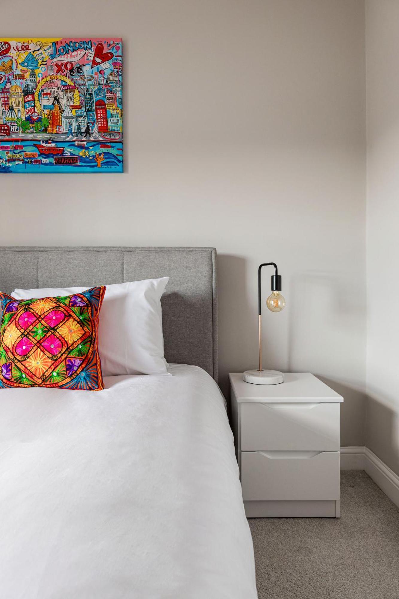 2bed1bath Modern Duplex Next To Queens Park Station Londen