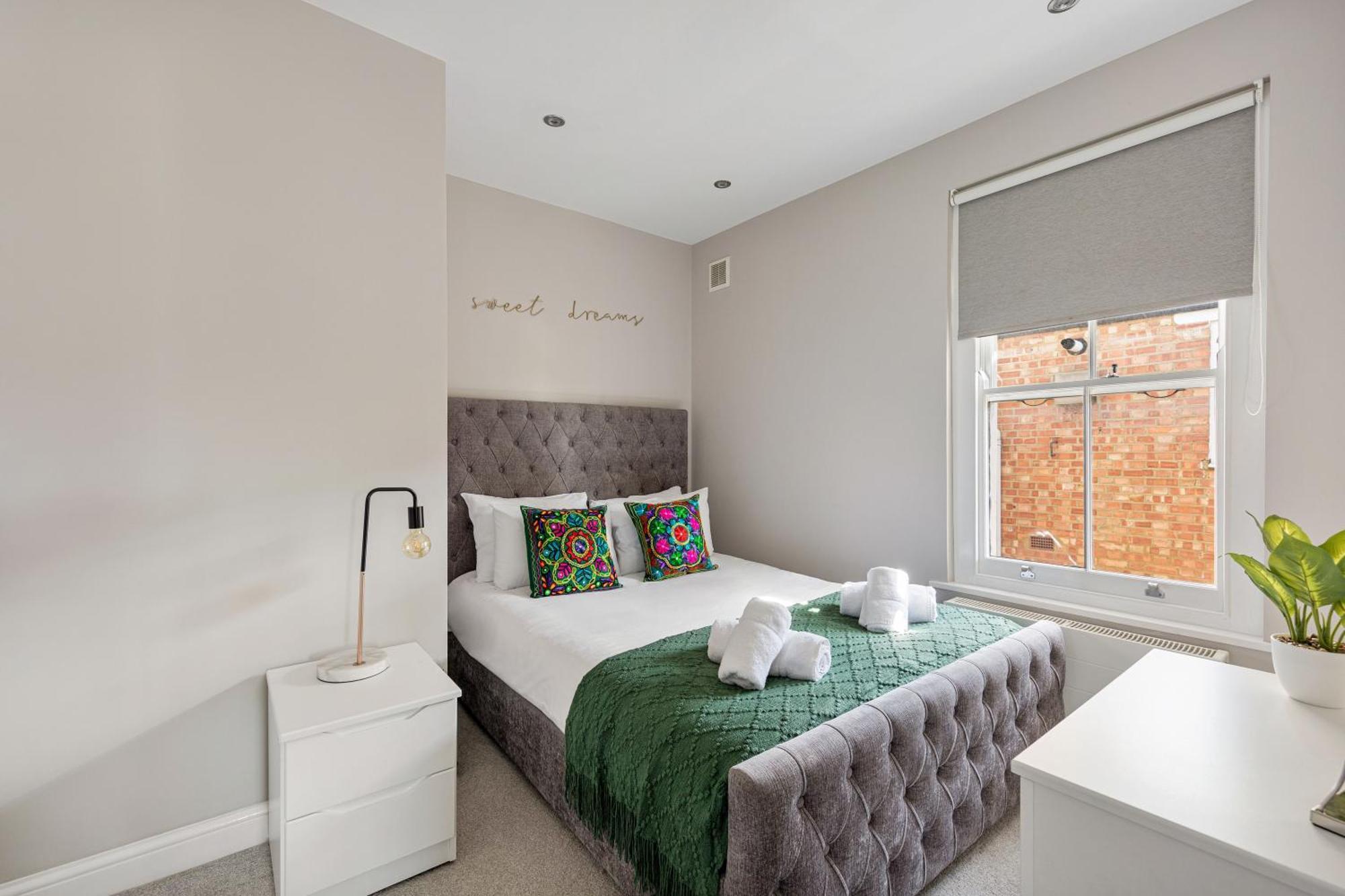 2bed1bath Modern Duplex Next To Queens Park Station Appartement