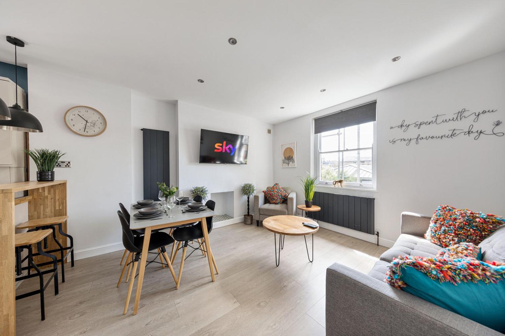 2bed1bath Modern Duplex Next To Queens Park Station * Londen