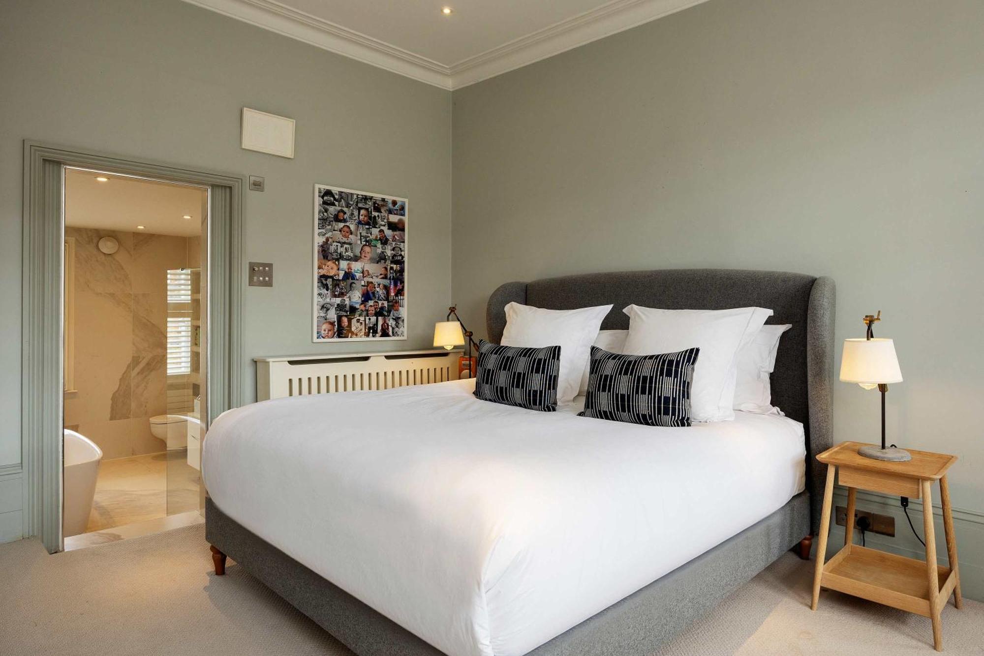 Veeve - Brilliance In Balham * London