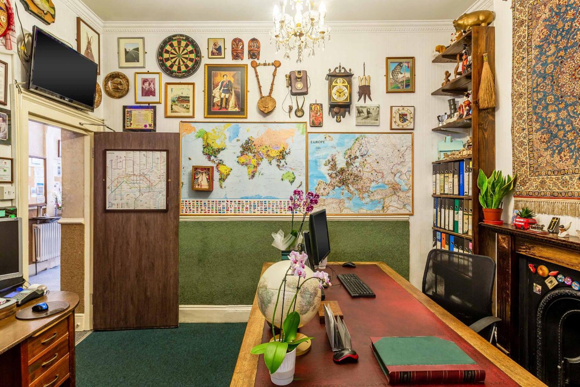 Hotel St Athans London