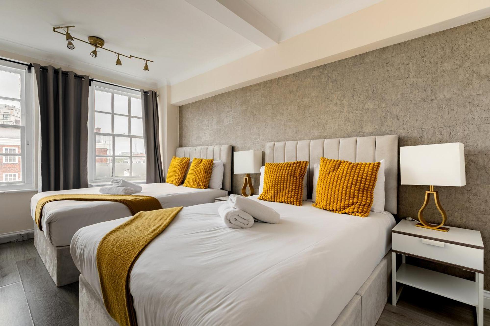 Elegant 3 Bedrooms Near Hyde Park & Oxford St Apartment