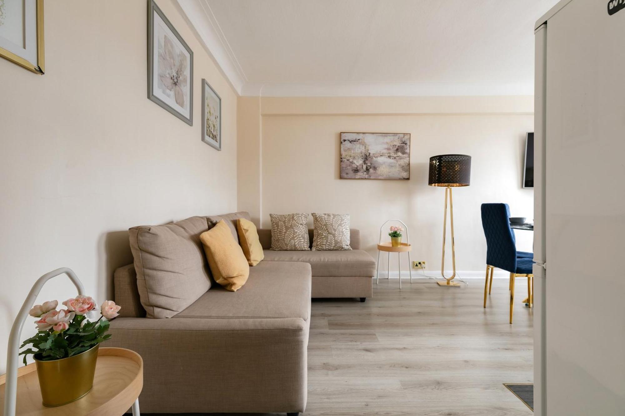 Elegant 3 Bedrooms Near Hyde Park & Oxford St * London