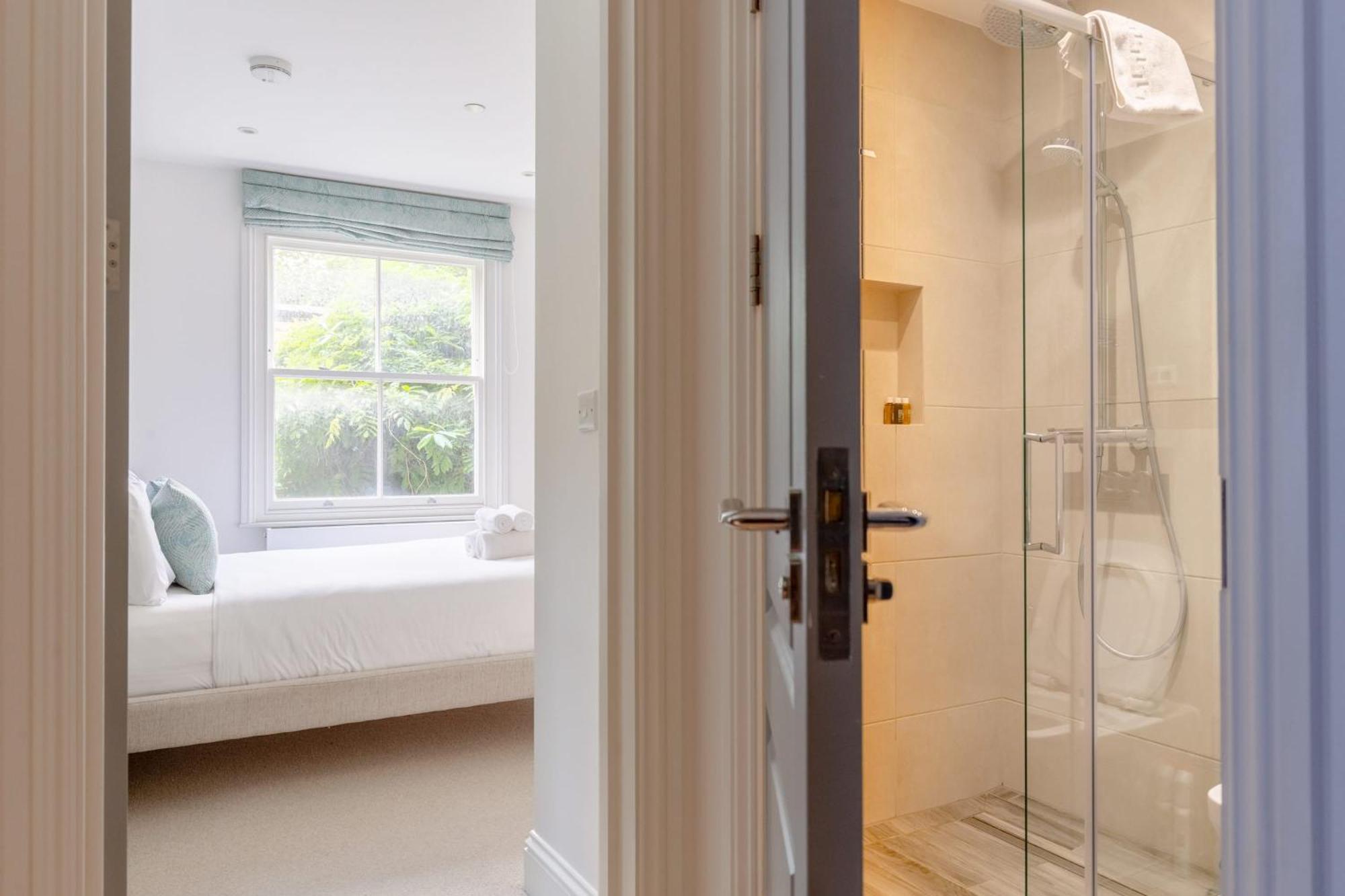 Refurbished Kensington With Balcony Near Tube