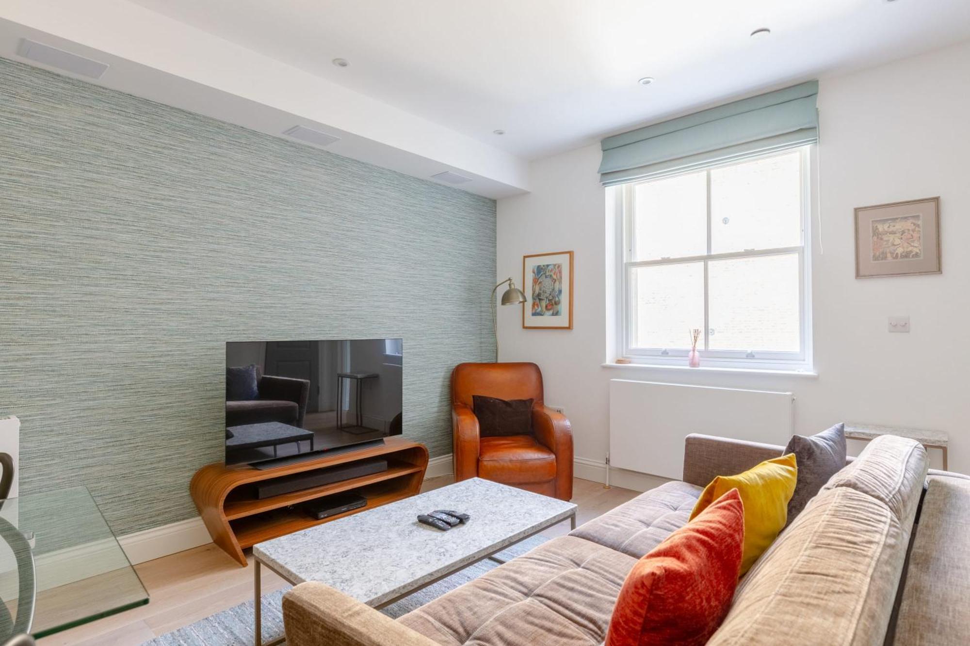Refurbished Kensington With Balcony Near Tube