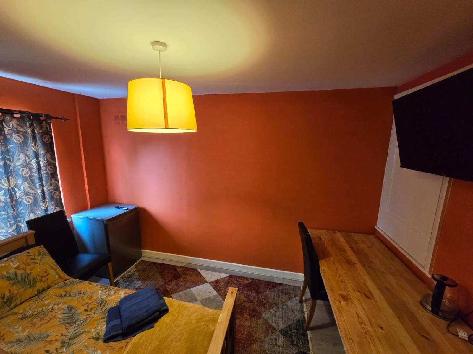 L'auberge Close Syon Lane Station And Heathrow 4* Londen