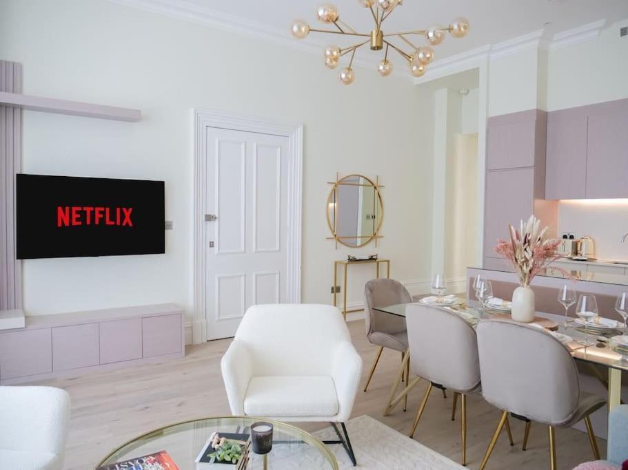 Apartment Stylish 2 Bed Flat On The Iconic Gloucester Road *