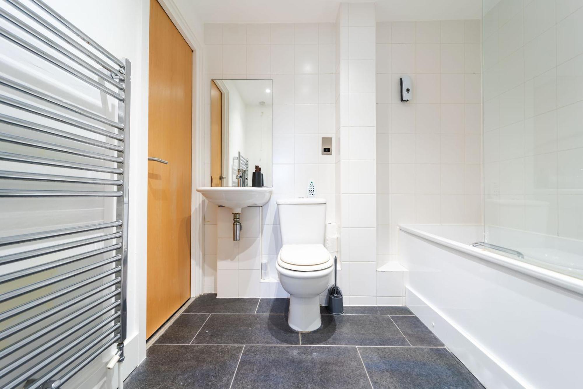 Luxury Docklands 2bed Apt- Close To Excel- Canary Wharf- Airport - 02 Arena- Free Parking- Ps 4 Apartamento Londres