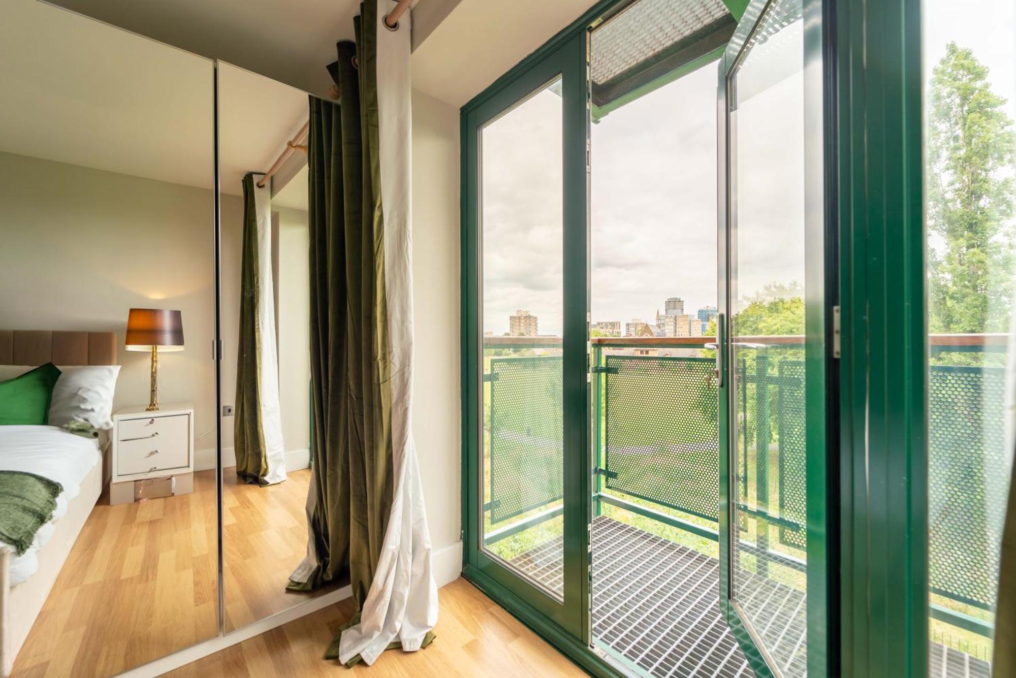 Apartamento Luxury Docklands 2bed Apt- Close To Excel- Canary Wharf- Airport - 02 Arena- Free Parking- Ps 4 *