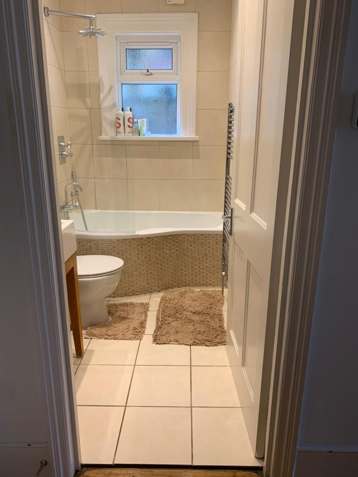 Earlsfield Near Wimbledon, Clapham, Waterloo Homestay London
