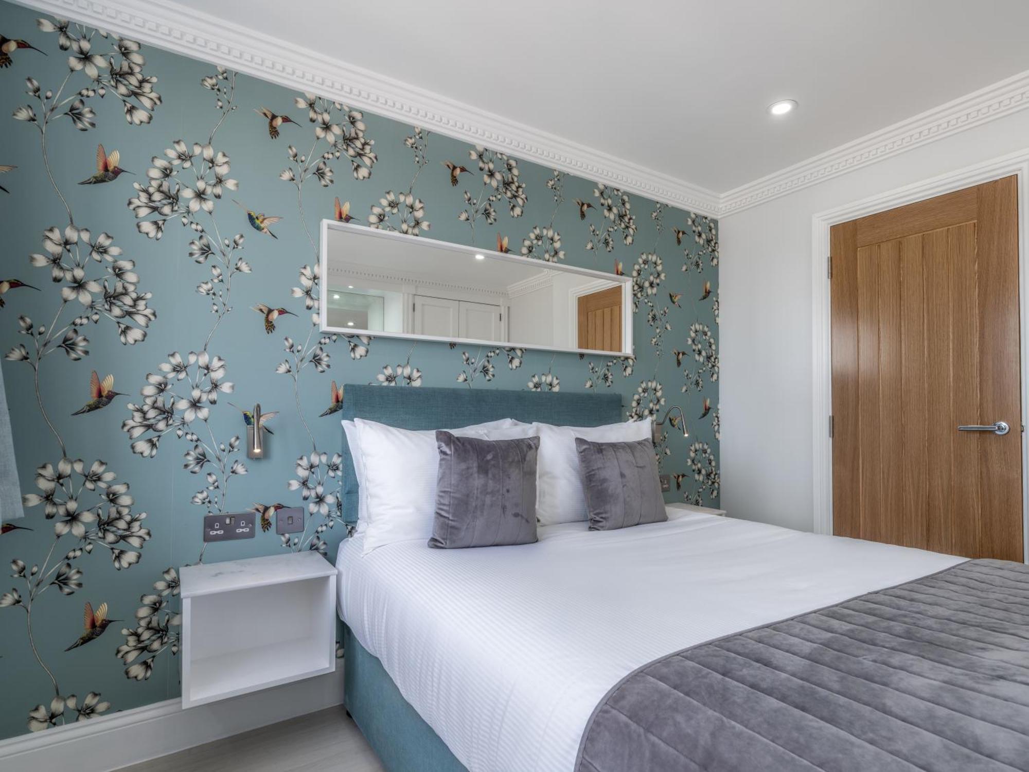 The Chelsea Cloisters Serviced * London