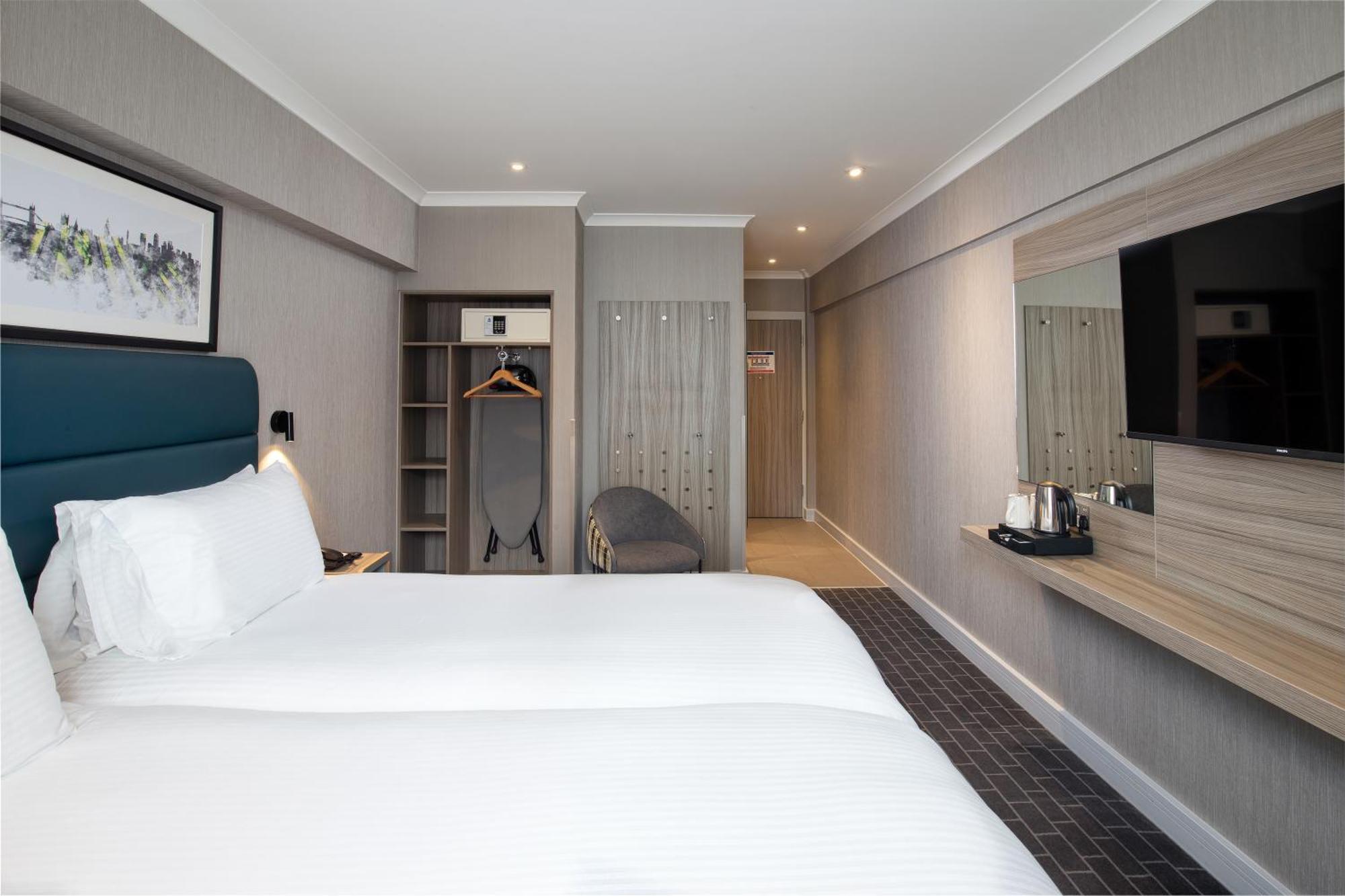 Hotel Sleeper At Royal National London