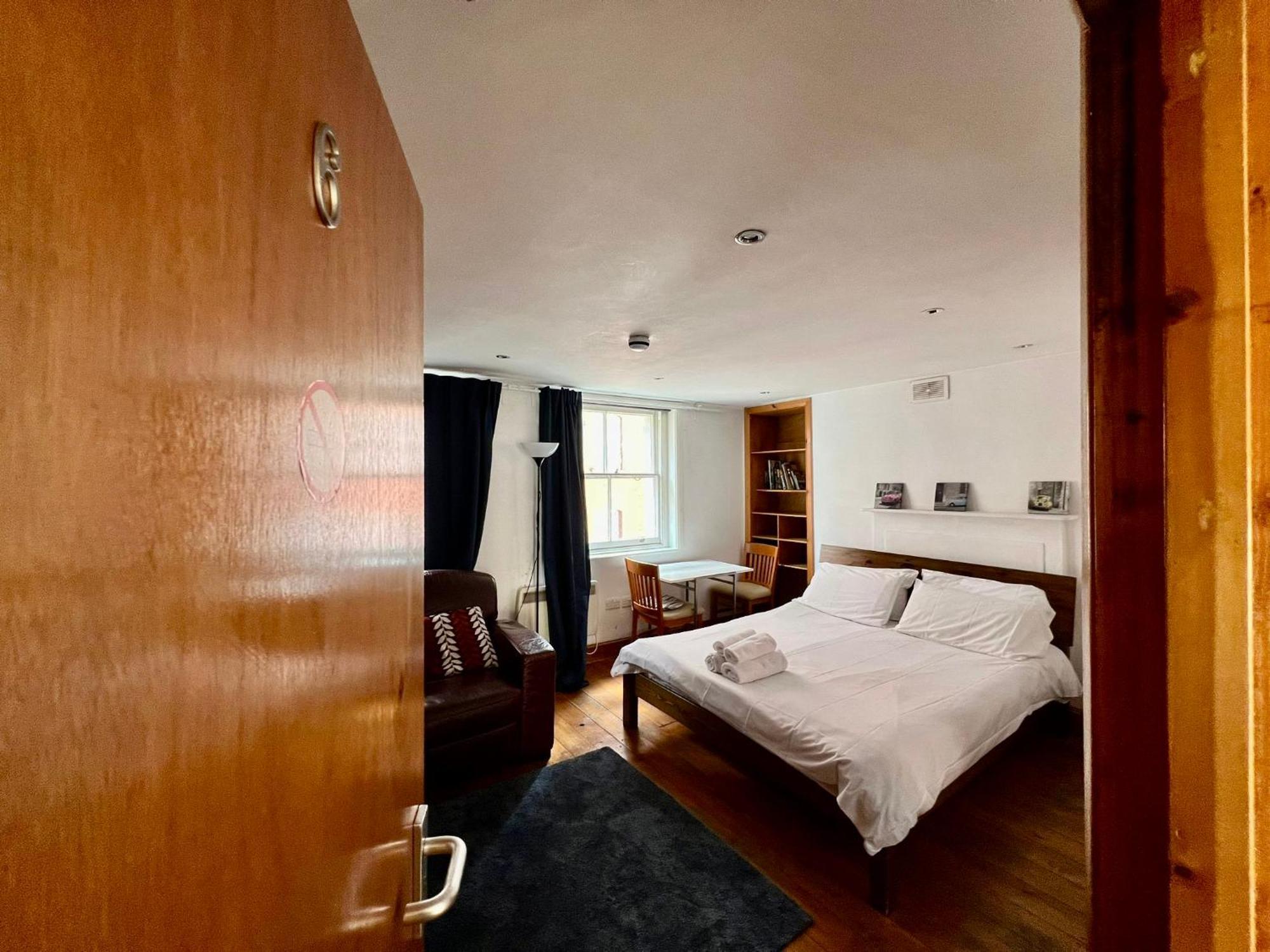 In Bloomsbury Apartment London