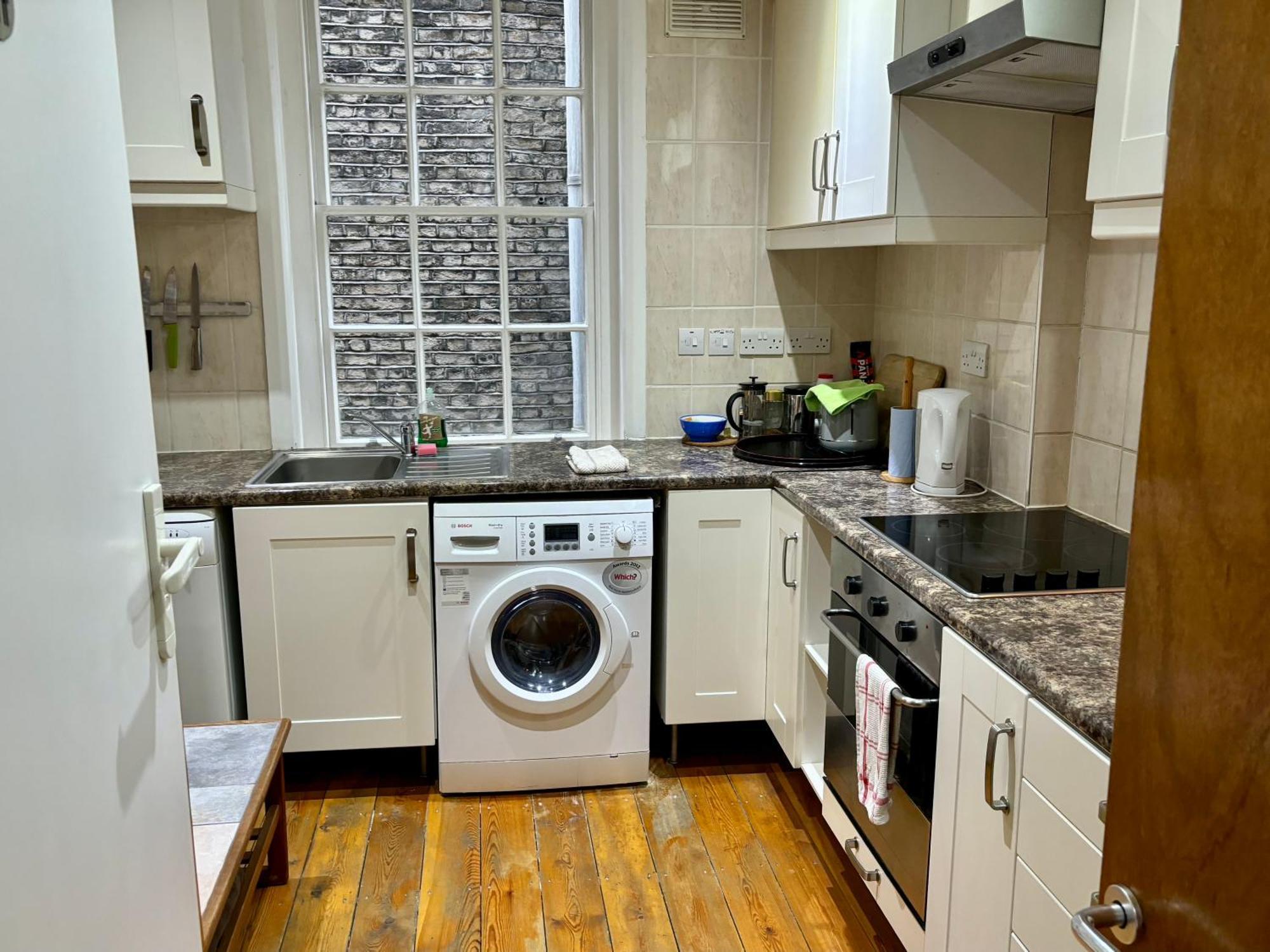 In Bloomsbury Apartment