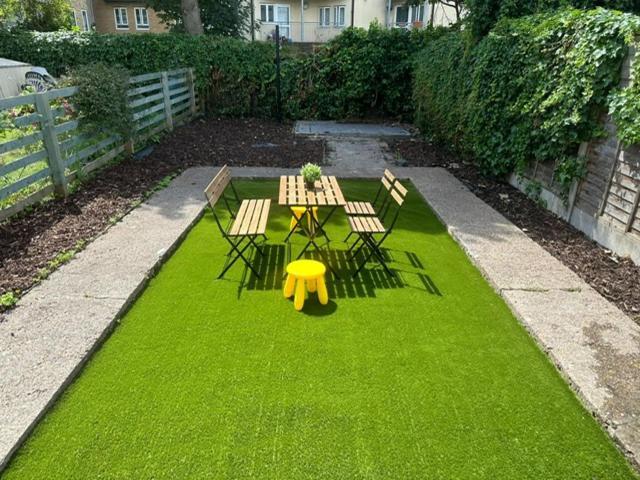 3 Bed New House ! Perfect Location- 5 Minutes From Tube Station Londres