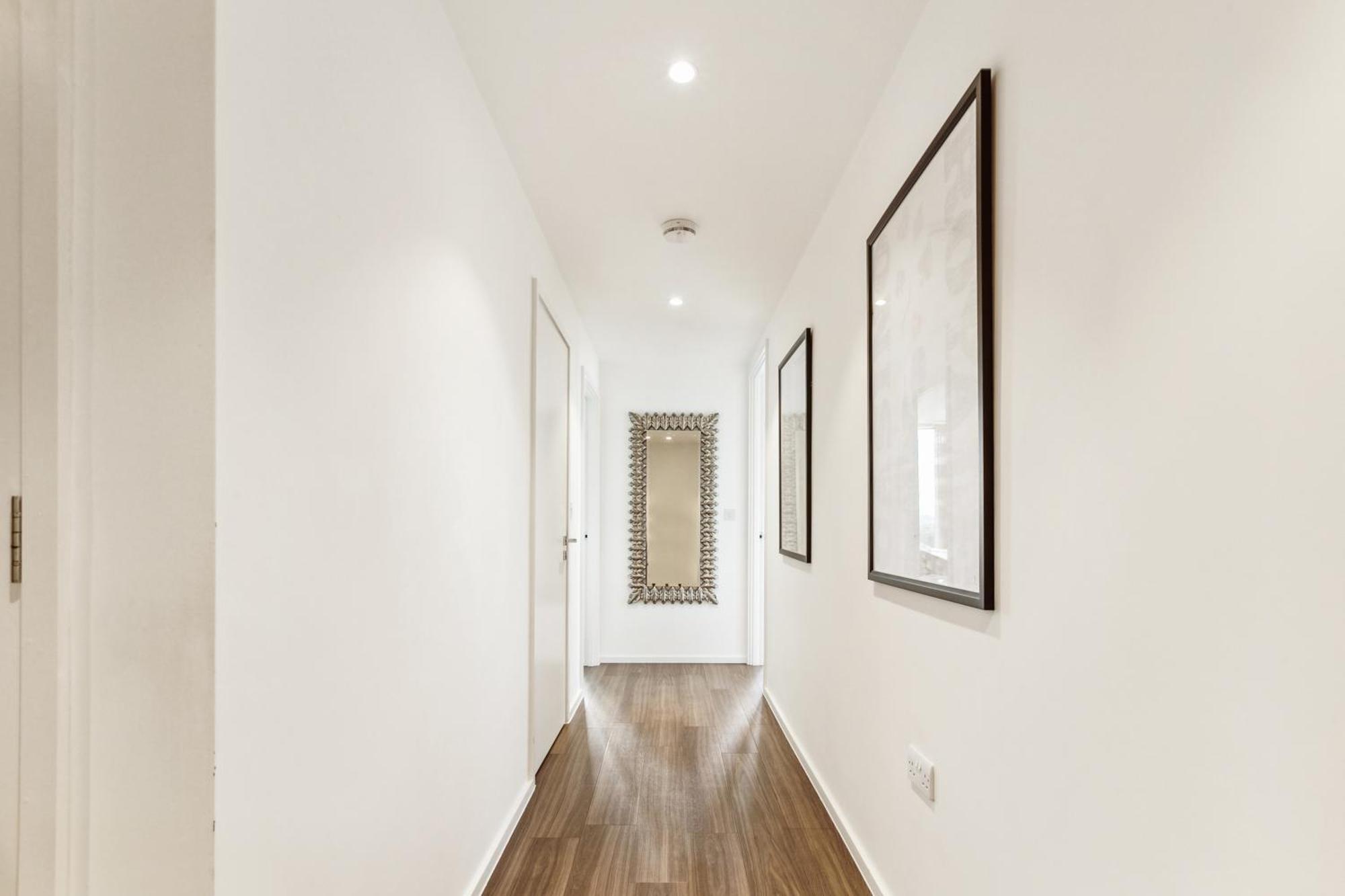 Chic 2-bedroom With Stunning Views In Appartement