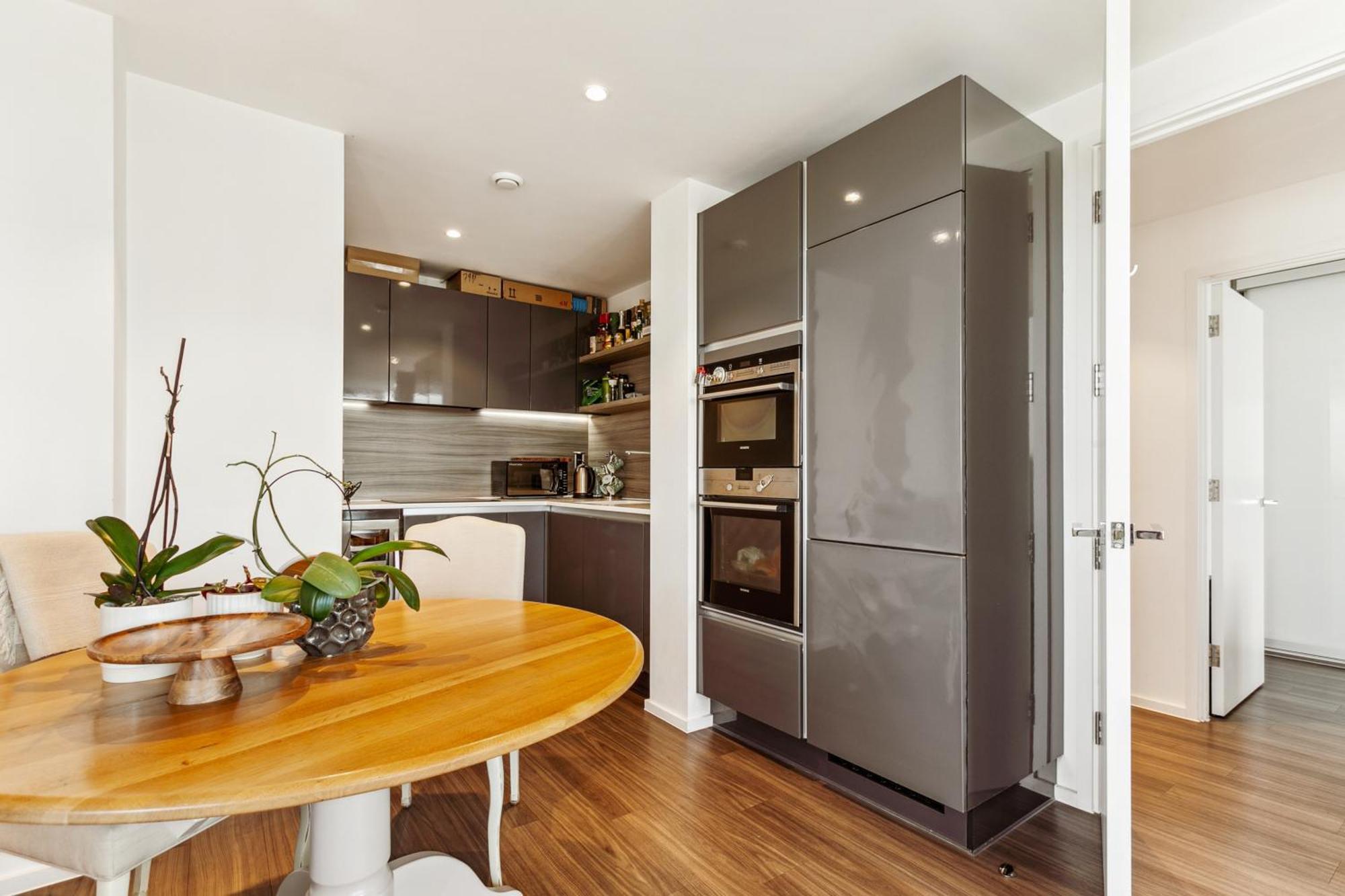 Chic 2-bedroom With Stunning Views In Appartement Londen