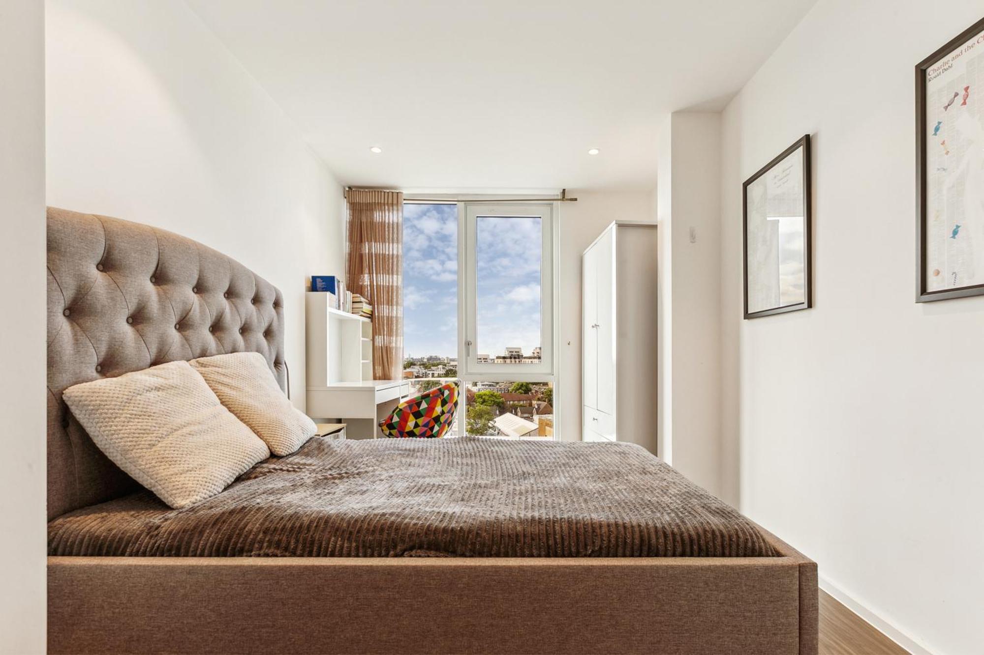 Appartement Chic 2-bedroom With Stunning Views In Londen