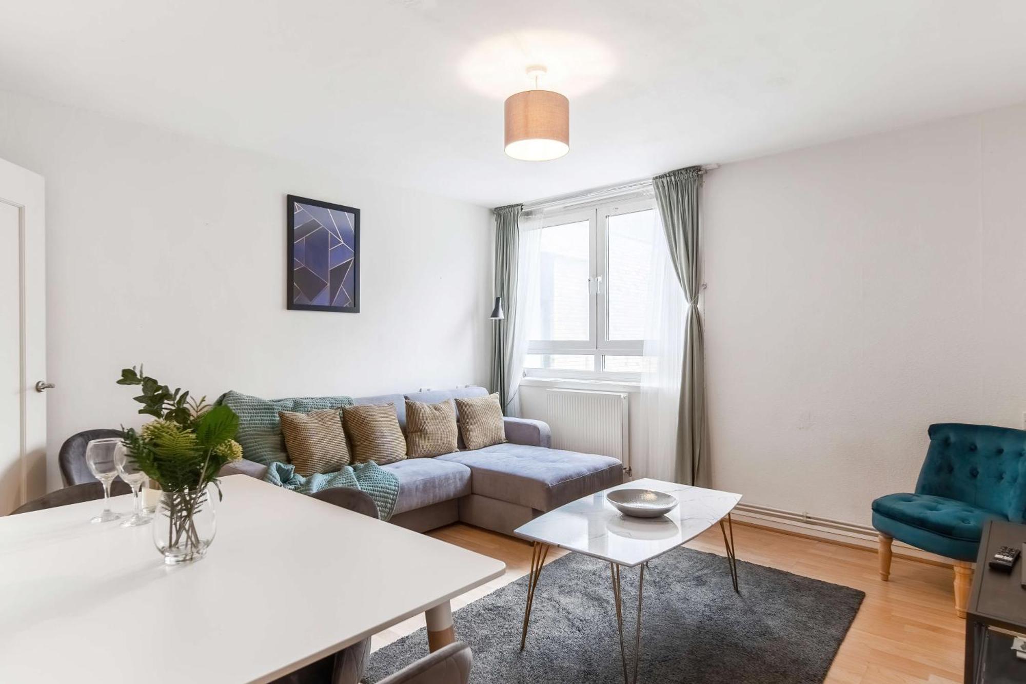 One Bed Apt By Livestay Short Lets & Serviced Accommodation London * London
