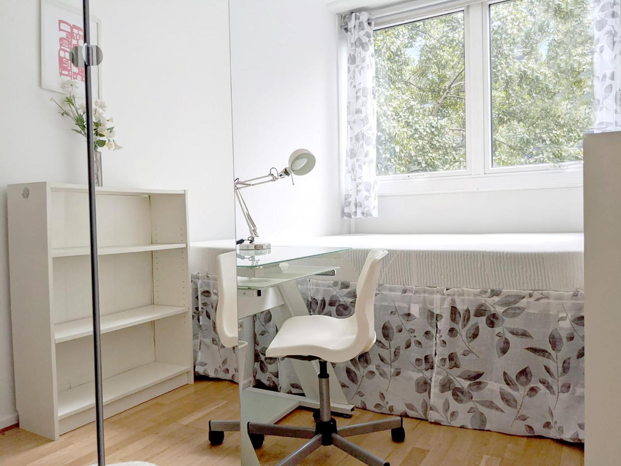 Fab 3-Bed 2-Bath Oxford Street, Regents Park, Fitzrovia W1