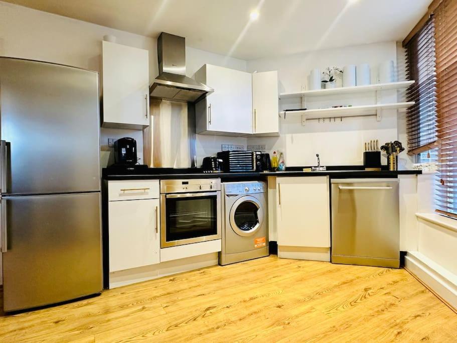 Apartment Stylish 2mins From Major Station *