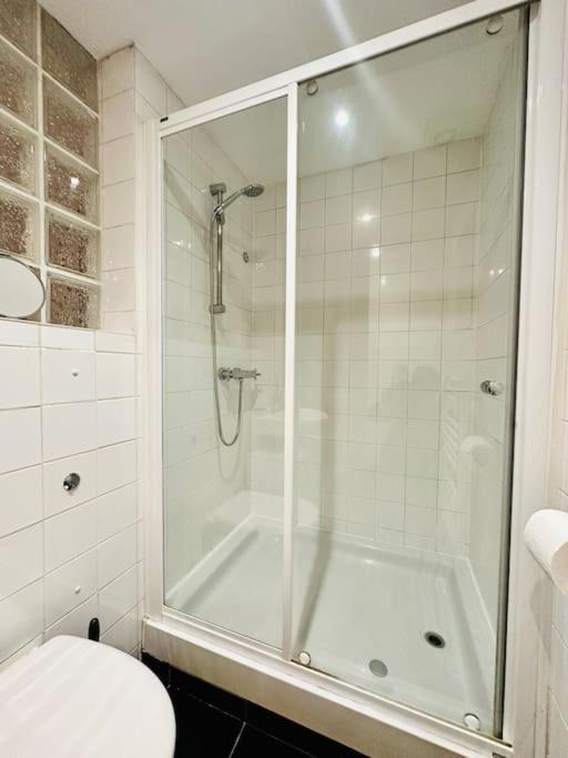 Stylish 2mins From Major Station *