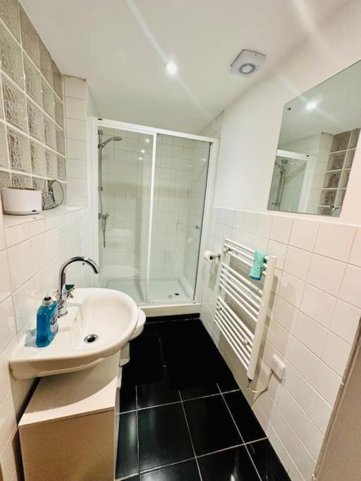 Stylish 2mins From Major Station London