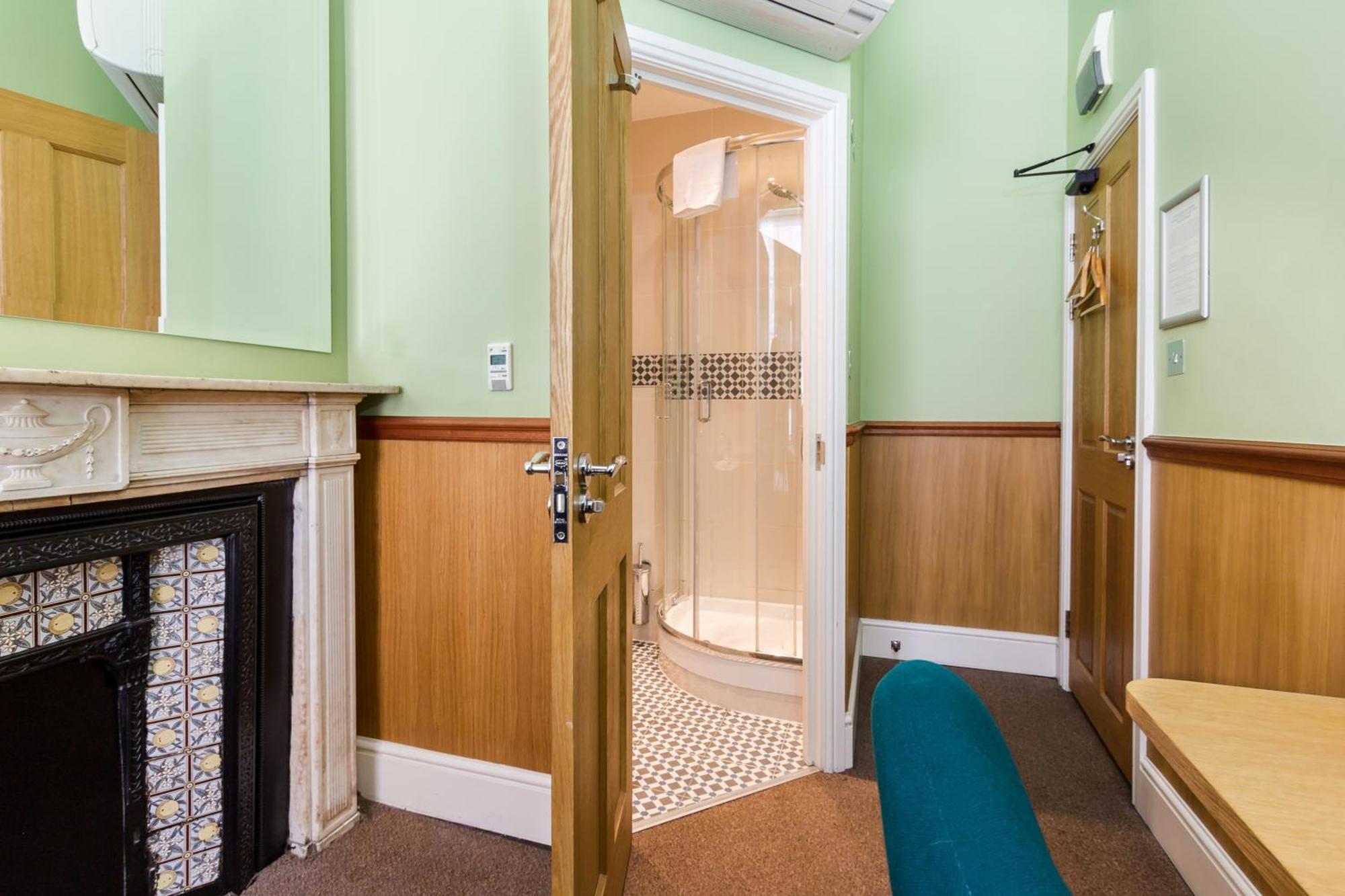Gower House 3* Londen