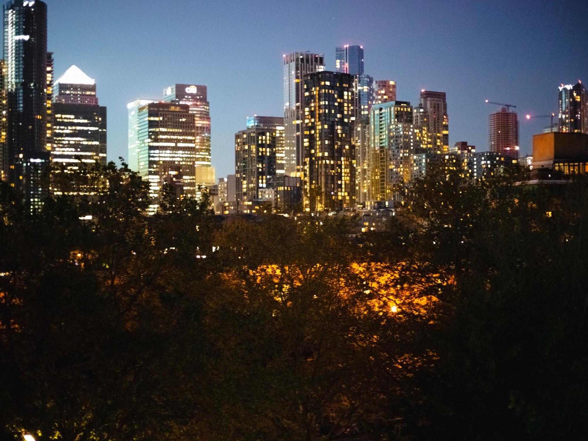 Charming And Cosy Canary Wharf With Stunning Views Habitación en casa particular Londres