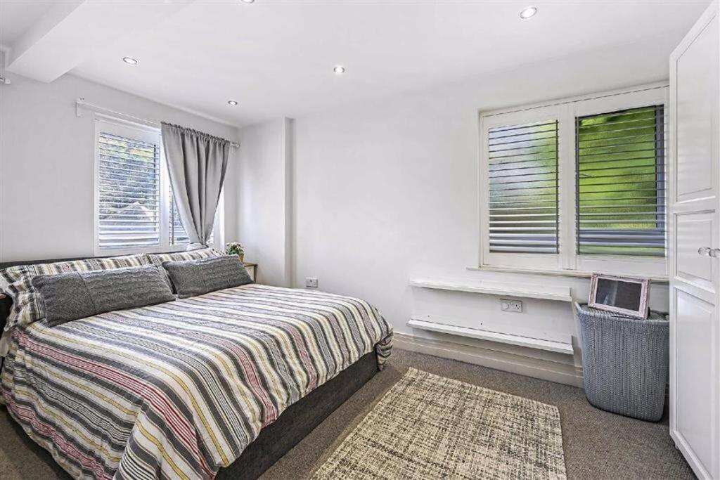 Sho-11 Stanton House - Riverside House With Garden Patio And Parking * London