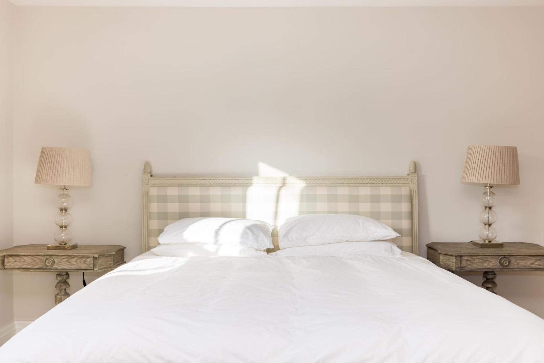 Sunny In Chelsea - Luxurious 3 Bedroom Chelsea Holiday home
