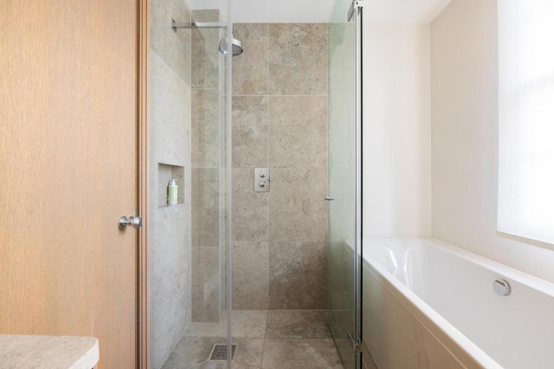Sunny In Chelsea - Luxurious 3 Bedroom Chelsea * London