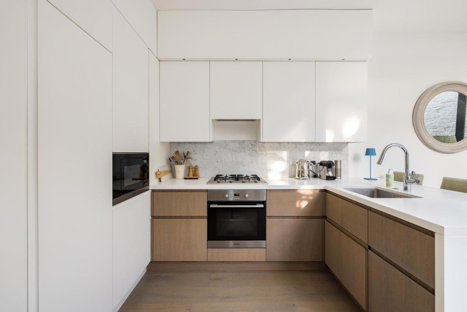 Sunny In Chelsea - Luxurious 3 Bedroom Chelsea London