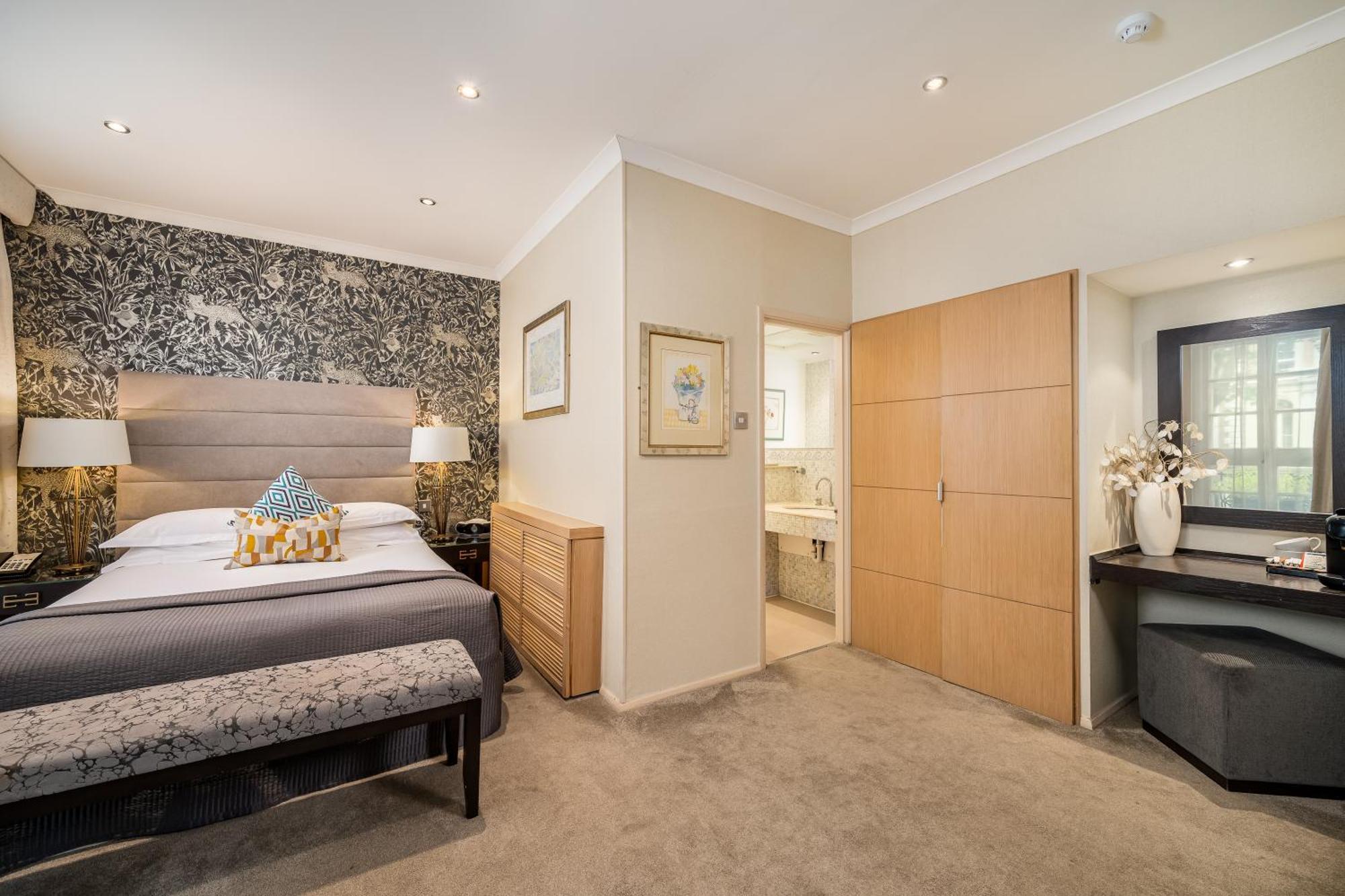 The Beaufort Hotel London