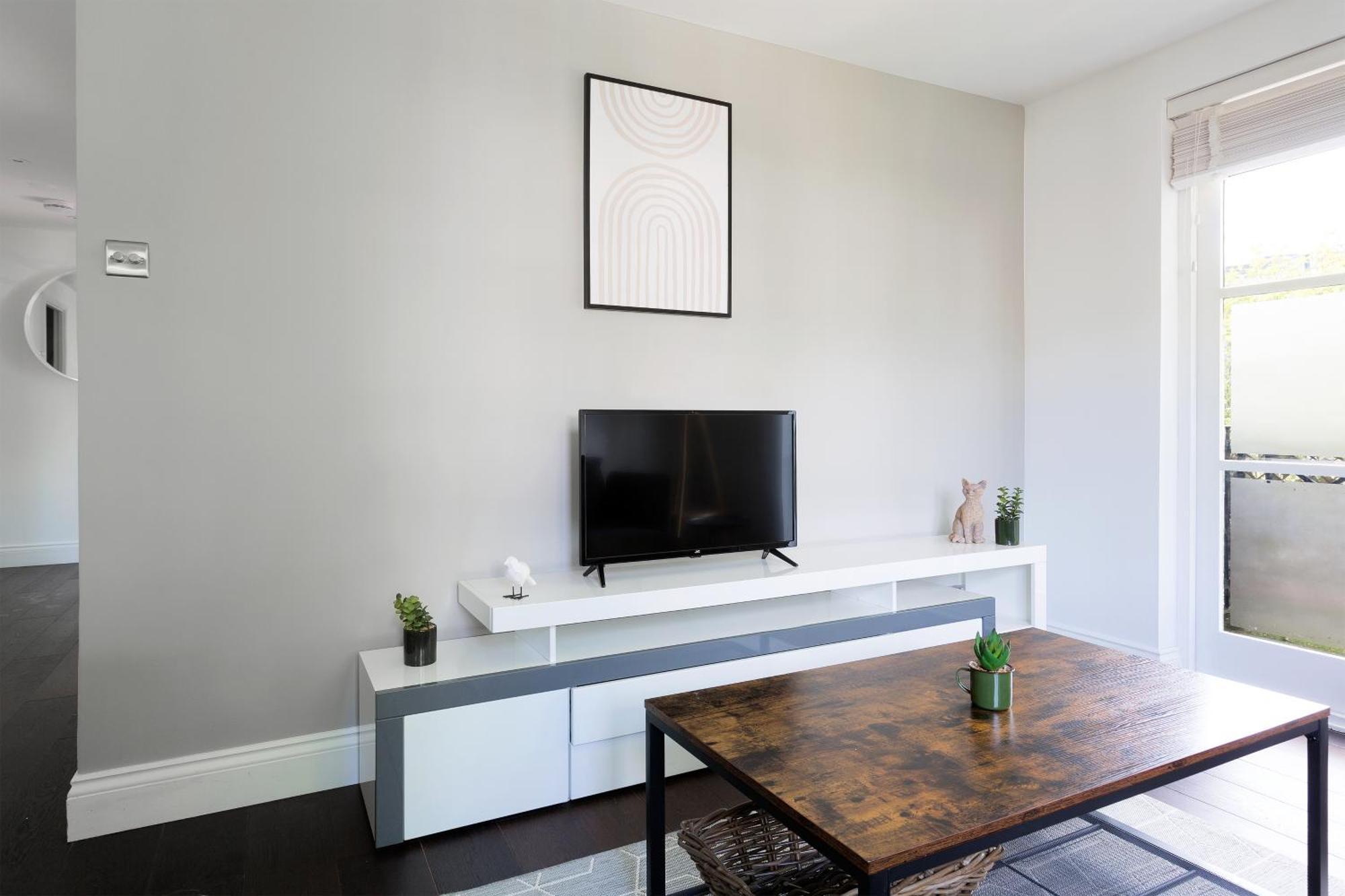 Chelsea Harbour Luxury Apartment London