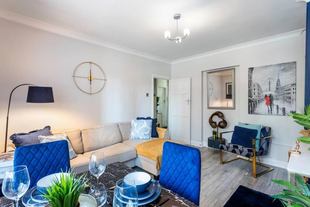 Apartment Kensington Balcony For 6