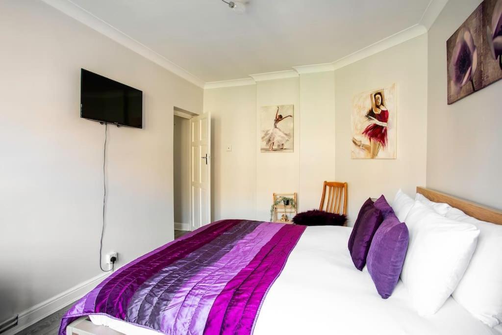 Apartment Kensington Balcony For 6 *