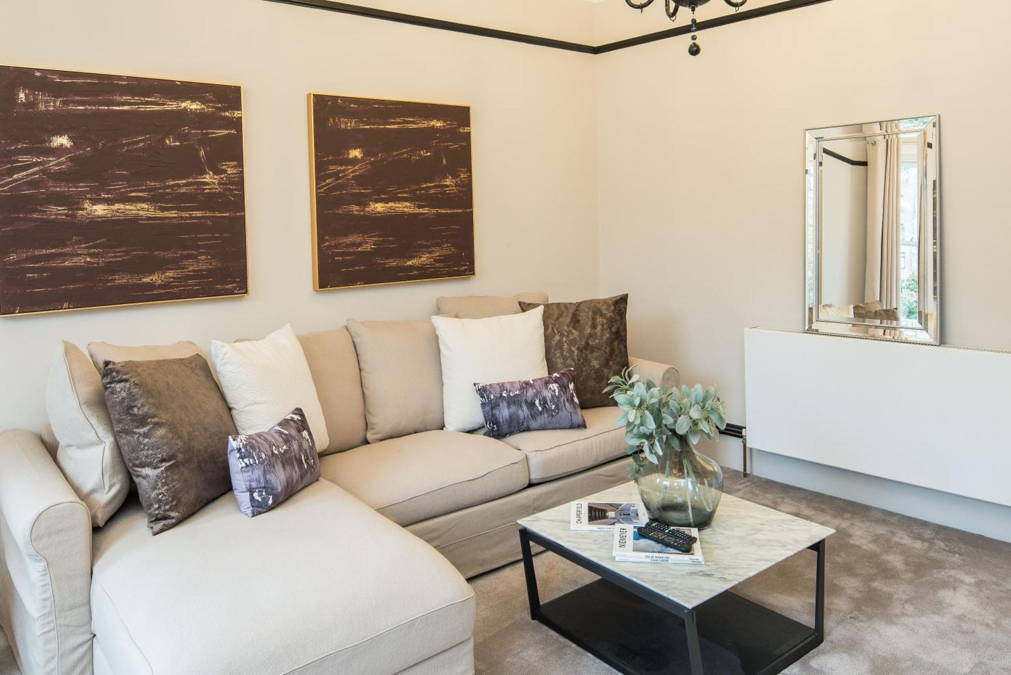 Apartment West Kensington-4bedrooms-cinema Rooms-olympia