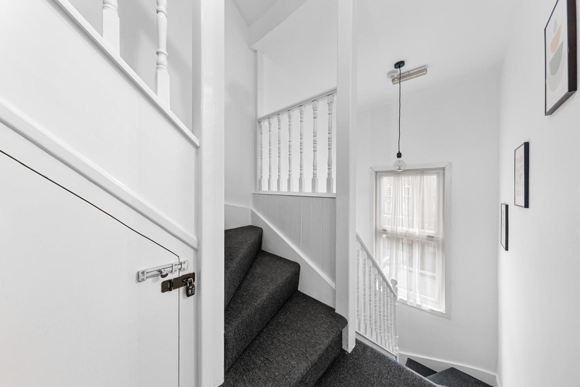 Apartment The Holloway - 1br Modern *