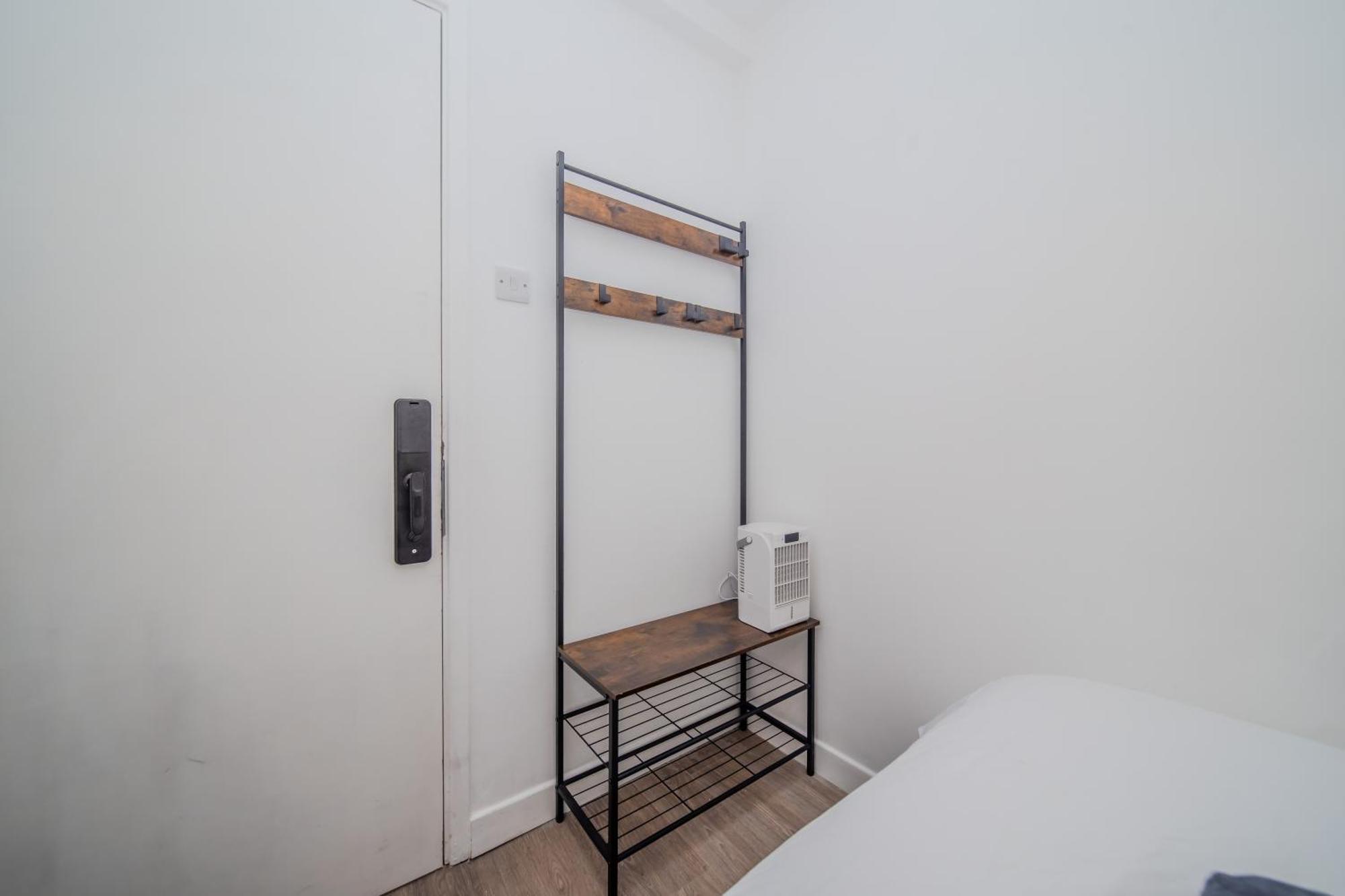 Harmonynest Parkview Elegance London