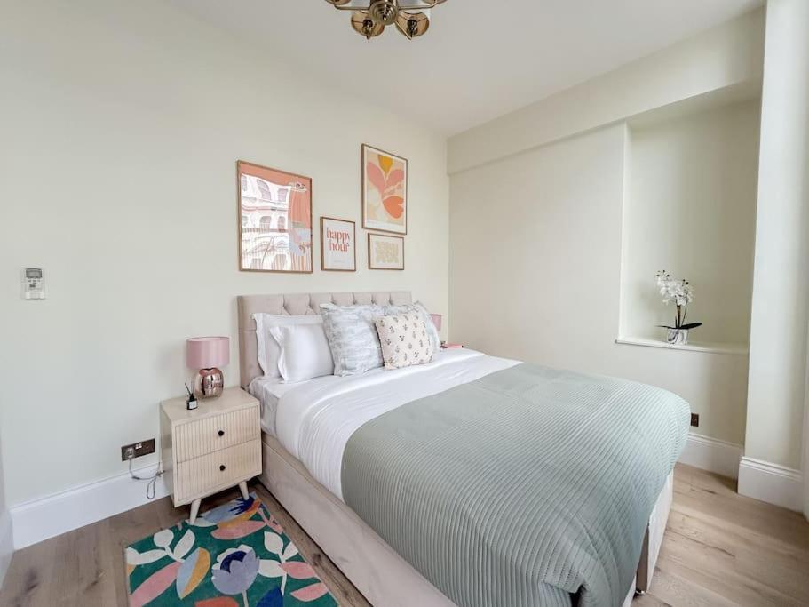 Stylish And 1 Bedroom Appartement Londen