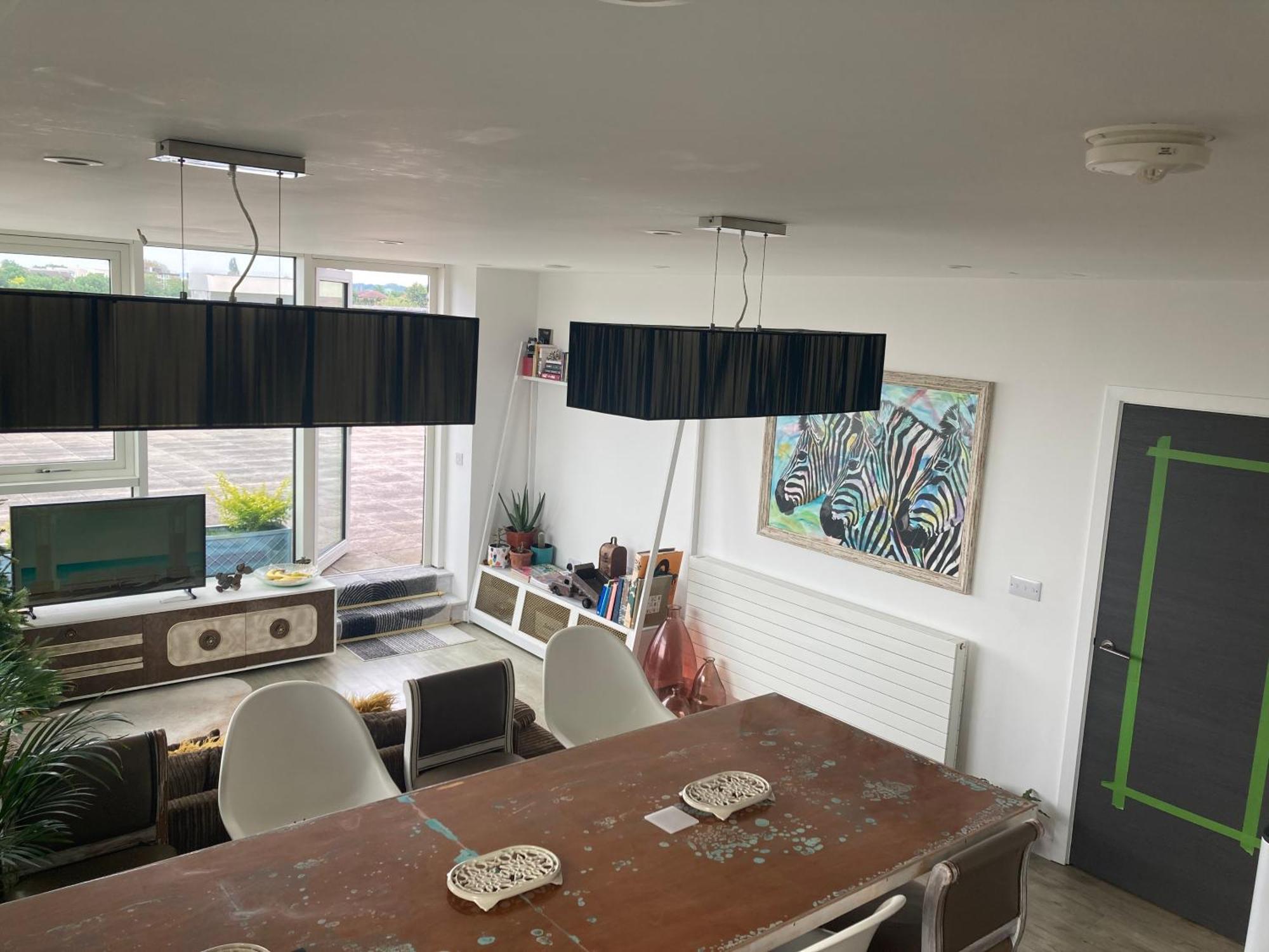 5 Purbeck Gardens Rooftop Homestay *