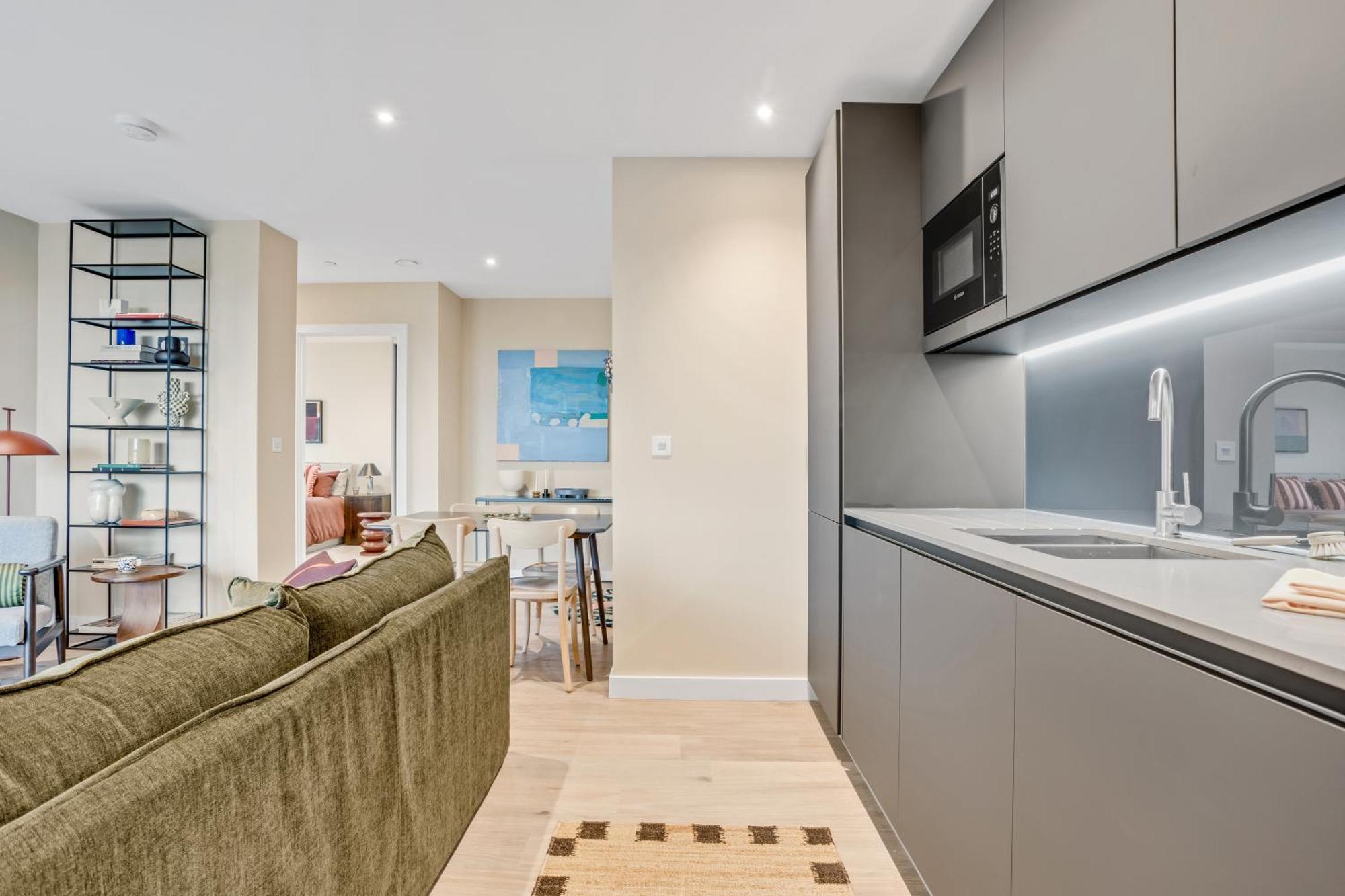 Riverstone Heights Apartment London