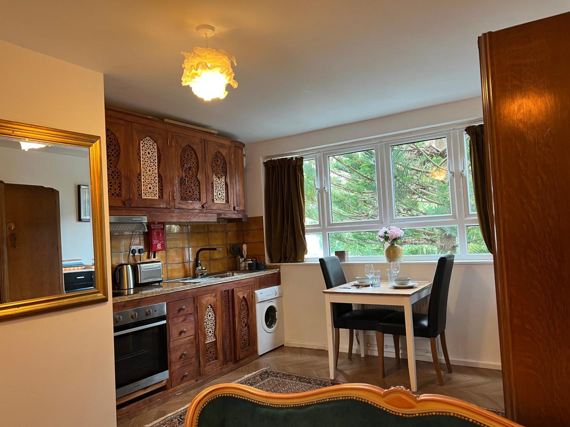 Studio3 Charming With Moroccan Flair *