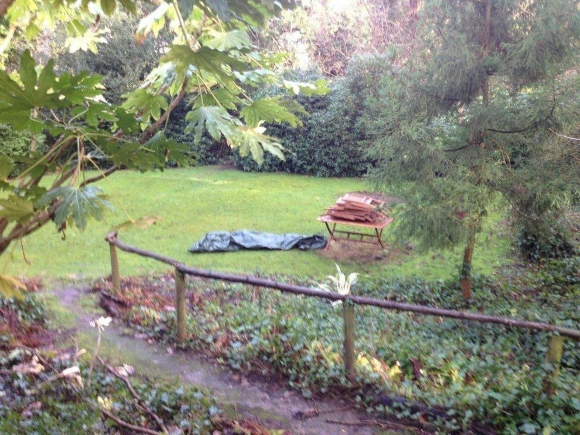 Apartment In Einer Mit Herrlichem Garten Und Katze *