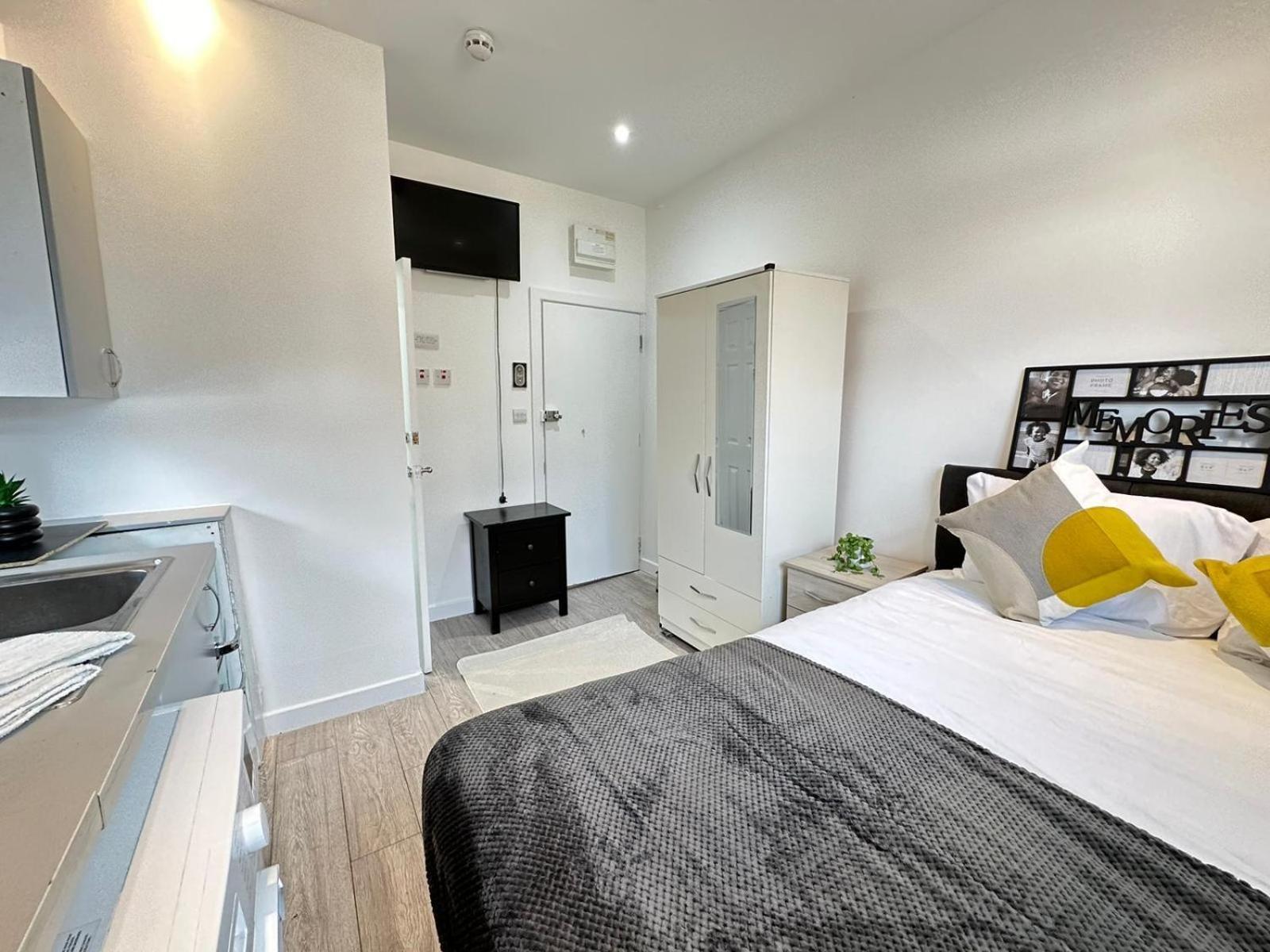 Harrow Road One Bedroom *